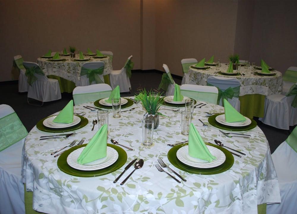 Rio Vista Inn Business High Class Hotel Poza Rica Exteriör bild