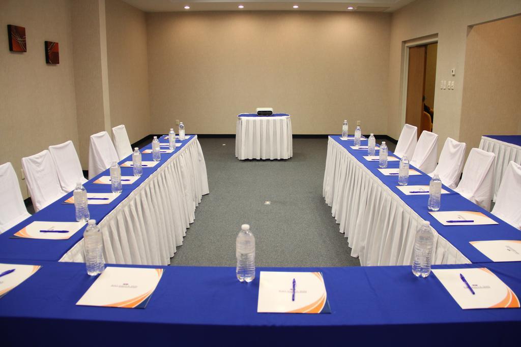 Rio Vista Inn Business High Class Hotel Poza Rica Exteriör bild